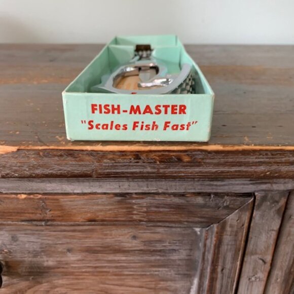Vintage Fish Master Scales Fish Fast W/ Built- In Knife - Picture 7 of 10